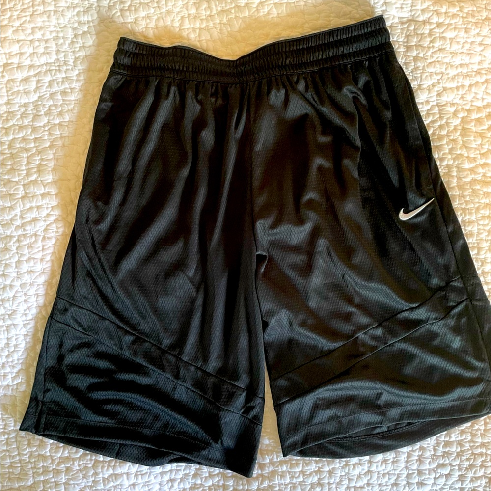 NEW Nike Basketball/Gym Shorts